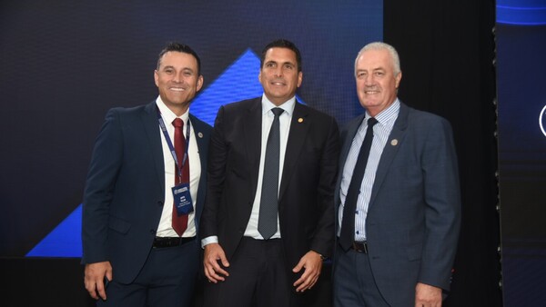 Robert Harrison es reelecto como presidente de la APF