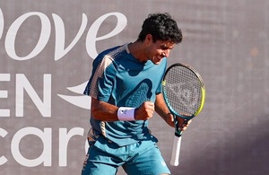 Daniel Vallejo supera un duro escollo y avanza a cuartos en Chile