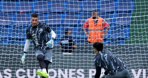 La Nación / Gastón Olveira figura en la lista de Alfaro