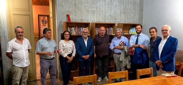 El Cabildo y Uruguay acordaron fortalecer vínculos literarios