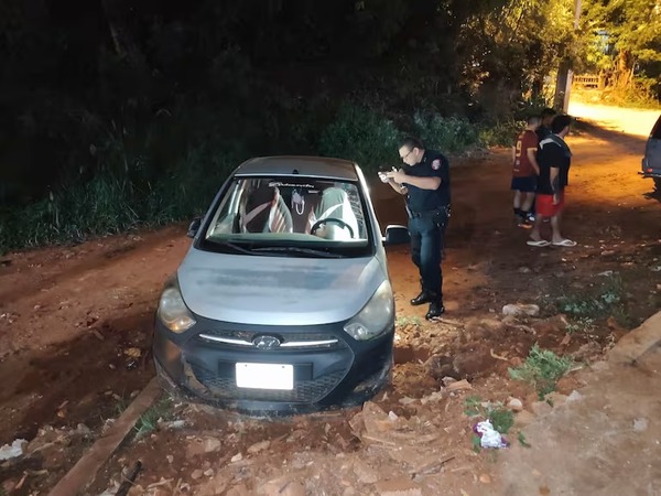 Conductor de plataforma vuelca tras un aparente intento de asalto en Ñemby