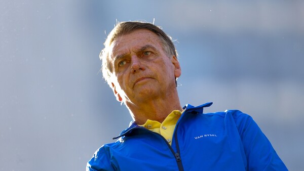 Ex presidente brasileño Bolsonaro, en terapia intensiva con bronconeumonía