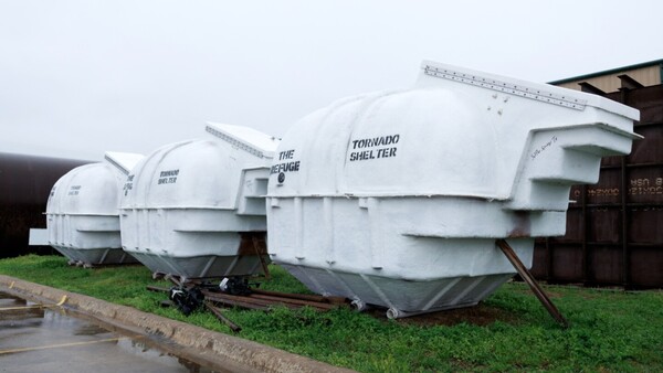 Vende como agua los búnkers antibombas
