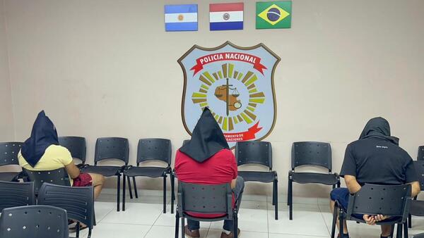 Serie de allanamientos termina con cuatro detenidos por caso de asalto a banco en Naranjal