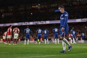 Pedro Neto, sancionado: un partido de suspensión en la Premier y expediente abierto en la UEFA - Fútbol Internacional - ABC Color