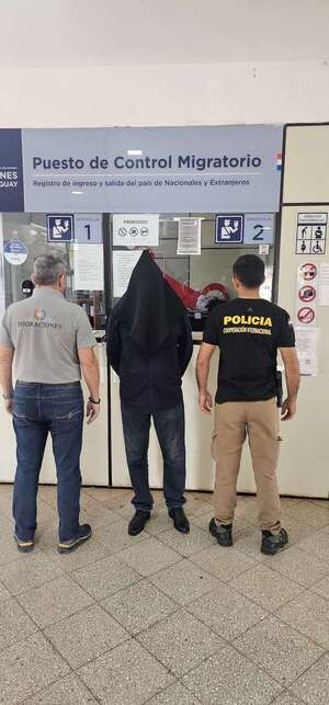 Capturan en PJC y expulsan del Paraguay a psicólogo brasileño que habría abusado de una paciente en su país - Policiales - ABC Color