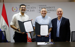 Firmaron acuerdo para instalar cultura del reciclaje en instituciones educativas de Presidente Hayes y Central