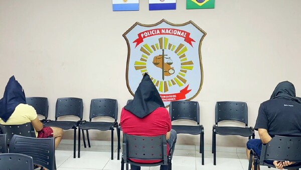 Detienen e imputan a sospechosos de explotar bóveda de un banco