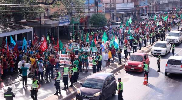 Luego de más de 30 años, campesinos suspenden su tradicional marcha de marzo - Noticiero Paraguay