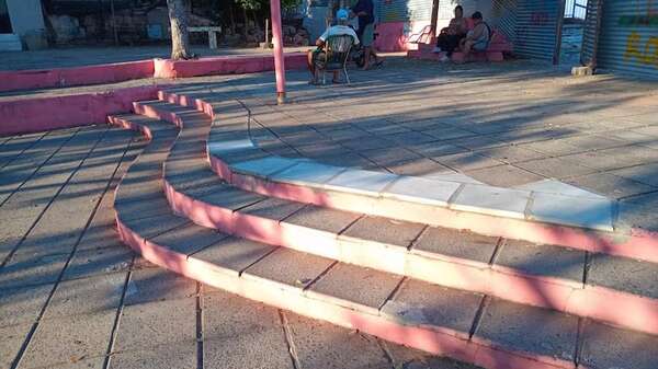 Ante abandono municipal, vecinos de Itá Pytã Punta hermosean zona de mirador - Nacionales - ABC Color