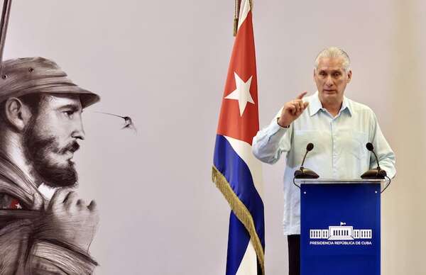 Manifestantes atacan sede del Partido Comunista en Cuba - Mundo - ABC Color