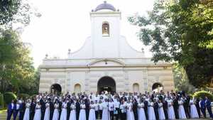 Pidió que la “patrona” le contrate y terminaron en el altar tras 27 años