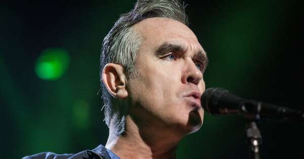 La Nación / Morrissey canceló concierto en Valencia porque el ruido no lo dejó dormir