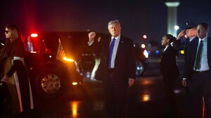 Trump declara que Irán está "totalmente derrotado" y "quiere un acuerdo"