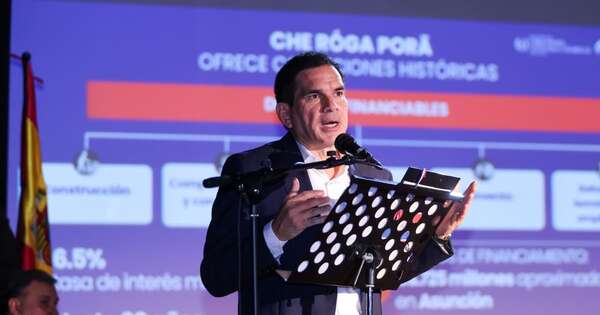 La Nación / Cerca de 300 paraguayos en Barcelona se informan sobre Che Róga Porã