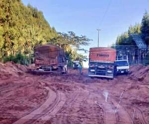 Productores reclaman desde hace 15 años asfaltado en el sur de San Pedro - Nacionales - ABC Color