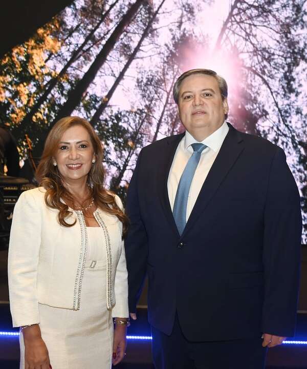 Encuentro de líderes de Banco GNB reunió al empresariado local - Sociales - ABC Color