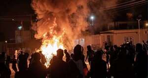 La Nación / Queman una sede del Partido Comunista de Cuba en protestas