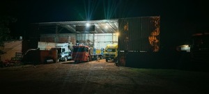 PIRAPO: HOMBRE ENTRÓ A UN TALLER Y PRENDIÓ FUEGO A UN CAMIÓN