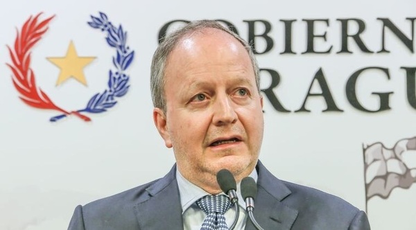 Carlos Fernández Valdovinos deja el Ministerio de Economía