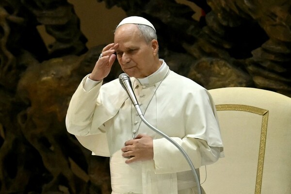 El Papa pide abrir vías de diálogo ante la "violencia atroz" en Oriente Medio