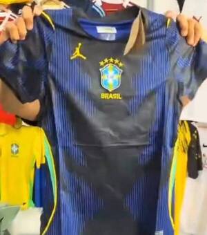 [VIDEO] Aún no lanzaron casaca oficial de Brasil, pya’e pya’e ya se vende en Ciudad del Eschi