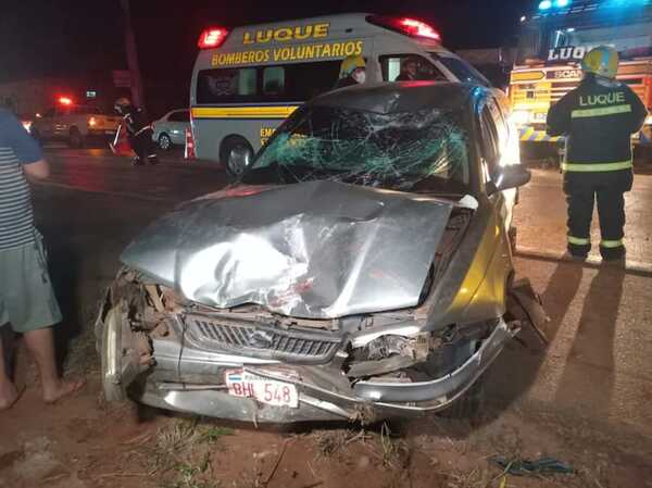 Menor habría provocado choque al intentar defender a su madre de su padre armado - Noticiero Paraguay