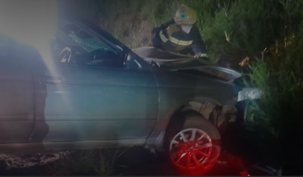 14 años: joven quiso salvar a su madre de una amenaza armada por parte de su padre y protagonizó un choque