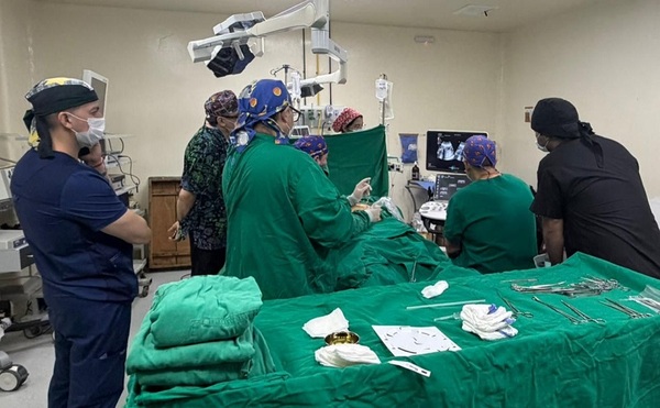 Cirugía fetal de alta complejidad marca nuevo avance en el Hospital de Clínicas