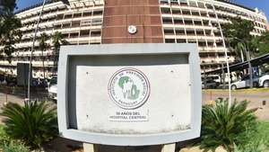 Médicos denuncian precarias áreas de descanso en hospitales públicos - Portal Digital Cáritas Universidad Católica