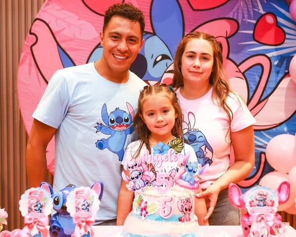 Popular / (GALERÍA) ¡"Pika" Lucena festejó con todo el cumple de su hija paha!
