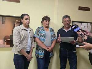 Víctimas de mafia de pagarés exigen “voto valiente” ante actual sumisión y complicidad estatal - Política - ABC Color