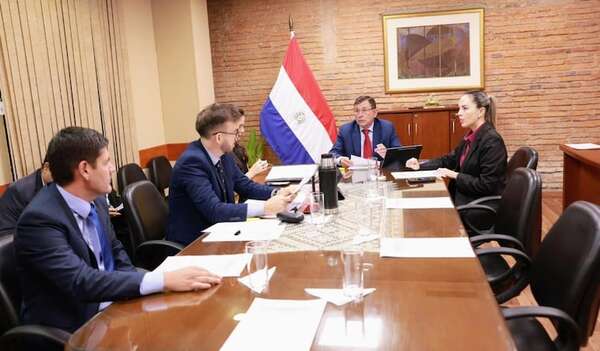 Comisión del Senado posterga reforma de la Caja Parlamentaria mientras crece el debate sobre su eliminación - Política - ABC Color