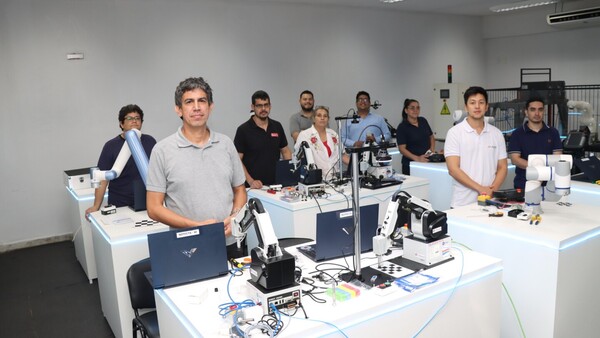 Docentes del SNPP y la UNA se actualizan en robótica para replicar lo aprendido