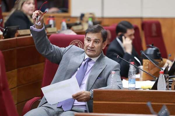 Controversia tras reforma de Caja Fiscal: esto respondió “Beto” Ovelar al enojo de los diputados  - Política - ABC Color