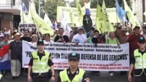Mañana martes no habrá clases en todo el país por paro y movilización de profes