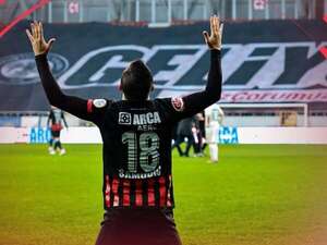 Video: El gol de Braian Samudio en el triunfo agónico del Corum FK - Fútbol Internacional - ABC Color