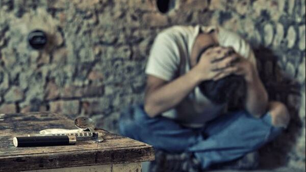 Denunció a su hijo: No le quiso dar para su vicio y destruyó los muebles