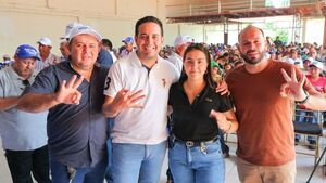 Gobernador critica falta de gestión de titular de IPS y privilegio del MUVH a favor de Chaqueñito