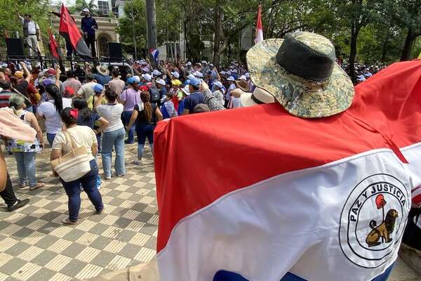 Caja Fiscal: piden que la reforma respete a los futuros jubilados  - Economía - ABC Color