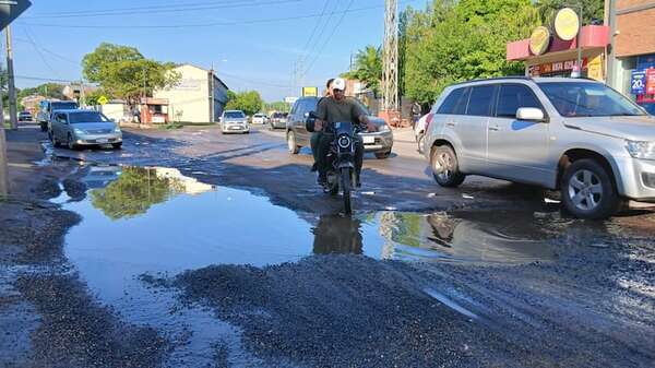Avelino Martínez: repudian el mal estado de la avenida y critican al MOPC - Nacionales - ABC Color