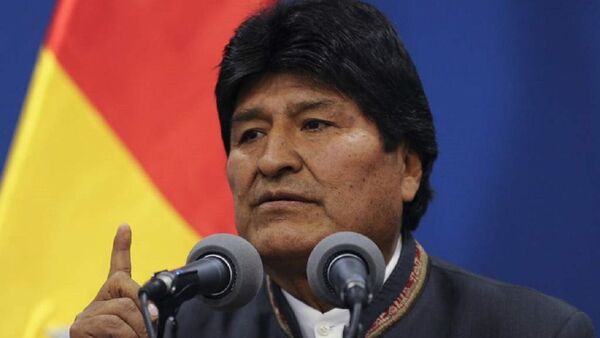 Evo Morales dice que el Gobierno de Bolivia busca vincularlo
