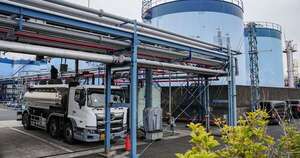 La Nación / Precio del petróleo sube más de 5 % por crisis en Ormuz