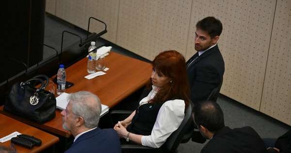 La Nación / Argentina: Cristina Kirchner comparece en megajuicio por corrupción