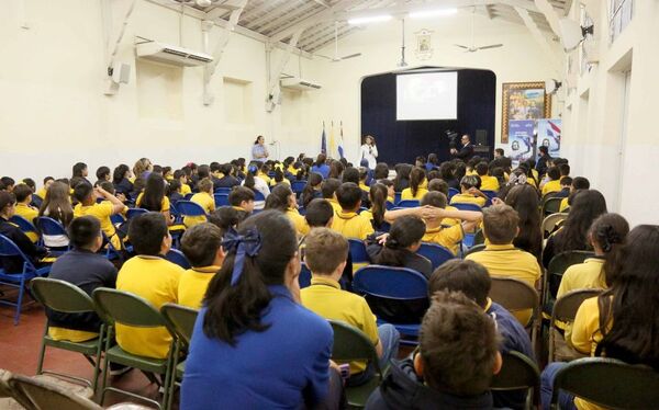 Instruyeron a más de 90 alumnos sobre sus derechos y obligaciones en escuela de Asunción