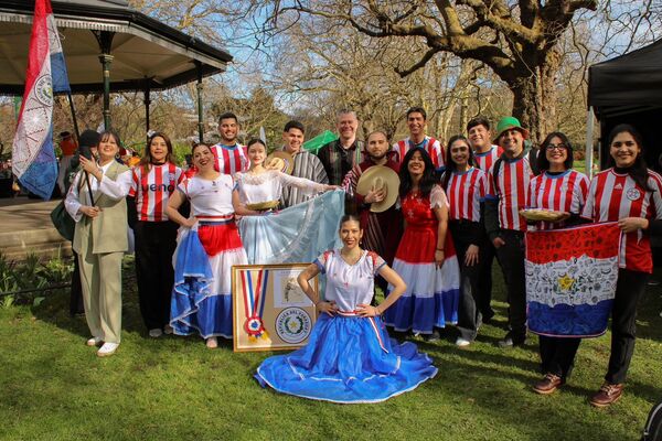 Cultura paraguaya se hizo sentir en Dublín durante festividad de San Patricio | Unicanal