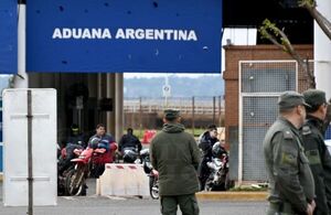 INVESTIGAN A 46 GENDARMES Y ADUANEROS POR PRESUNTAS COIMAS EN EL PUENTE POSADAS–ENCARNACIÓN