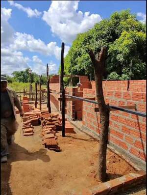 [VIDEO] ¡Qué purete! Mirá cómo va quedando la casa de ña Rufina