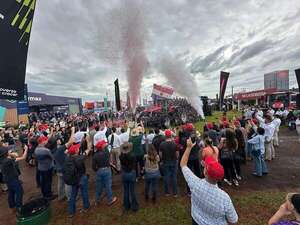 De La Sobera lanza en Innovar 2026 los nuevos tractores Massey Ferguson MF 9S y MF 5M para potenciar el agro paraguayo - Empresariales - ABC Color
