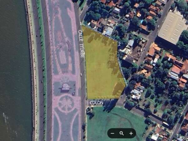 Encarnación: concejal denuncia intención de privatización de terrenos municipales recuperados en la costanera - Política - ABC Color